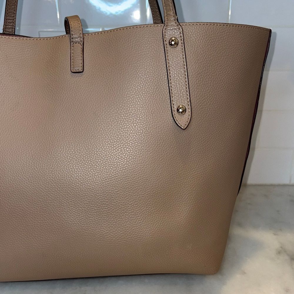 COACH Purse Bag Market Tote Polished Pebble Leather Turnlock Taupe Neutral - Picture 6 of 16
